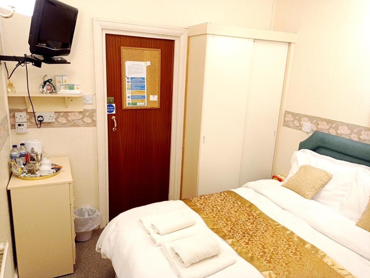 Lily Hotel بلاكبول المظهر الخارجي الصورة