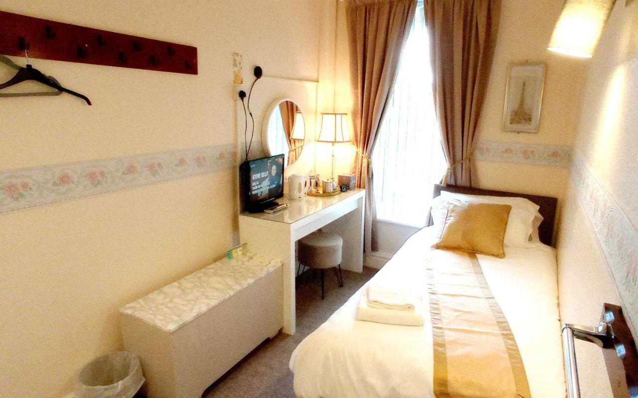 Lily Hotel بلاكبول المظهر الخارجي الصورة