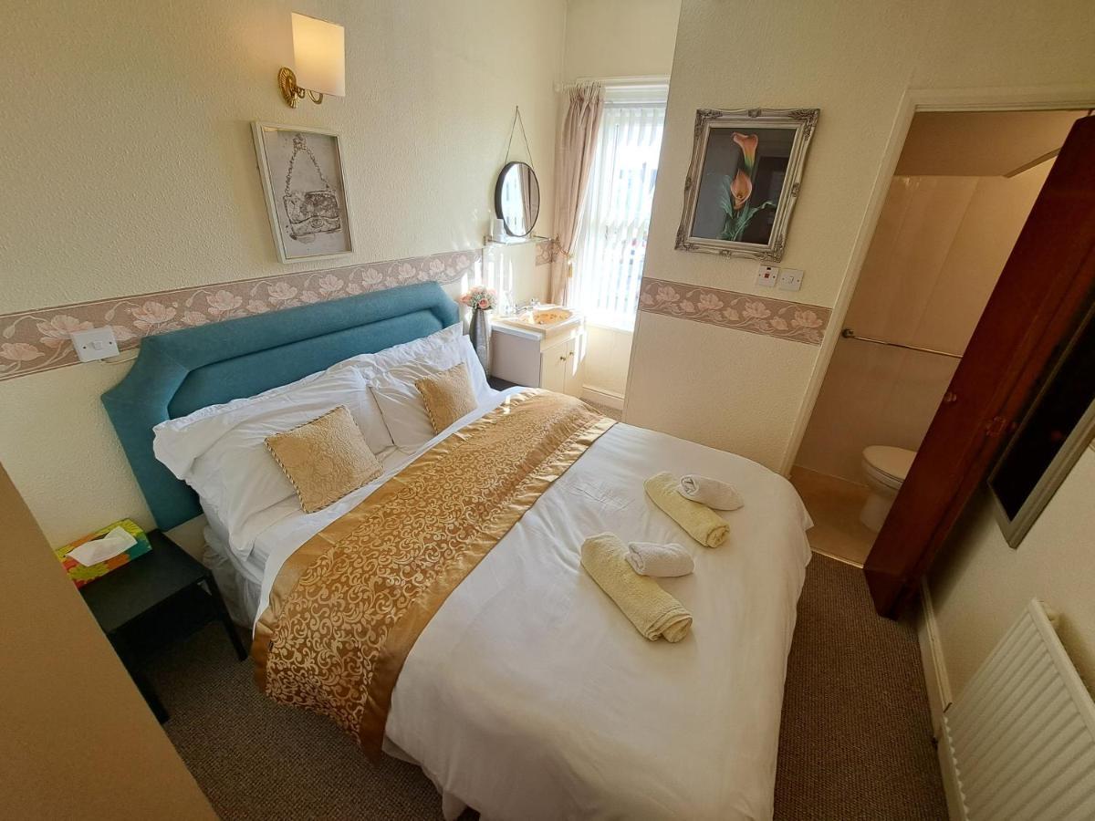 Lily Hotel بلاكبول المظهر الخارجي الصورة