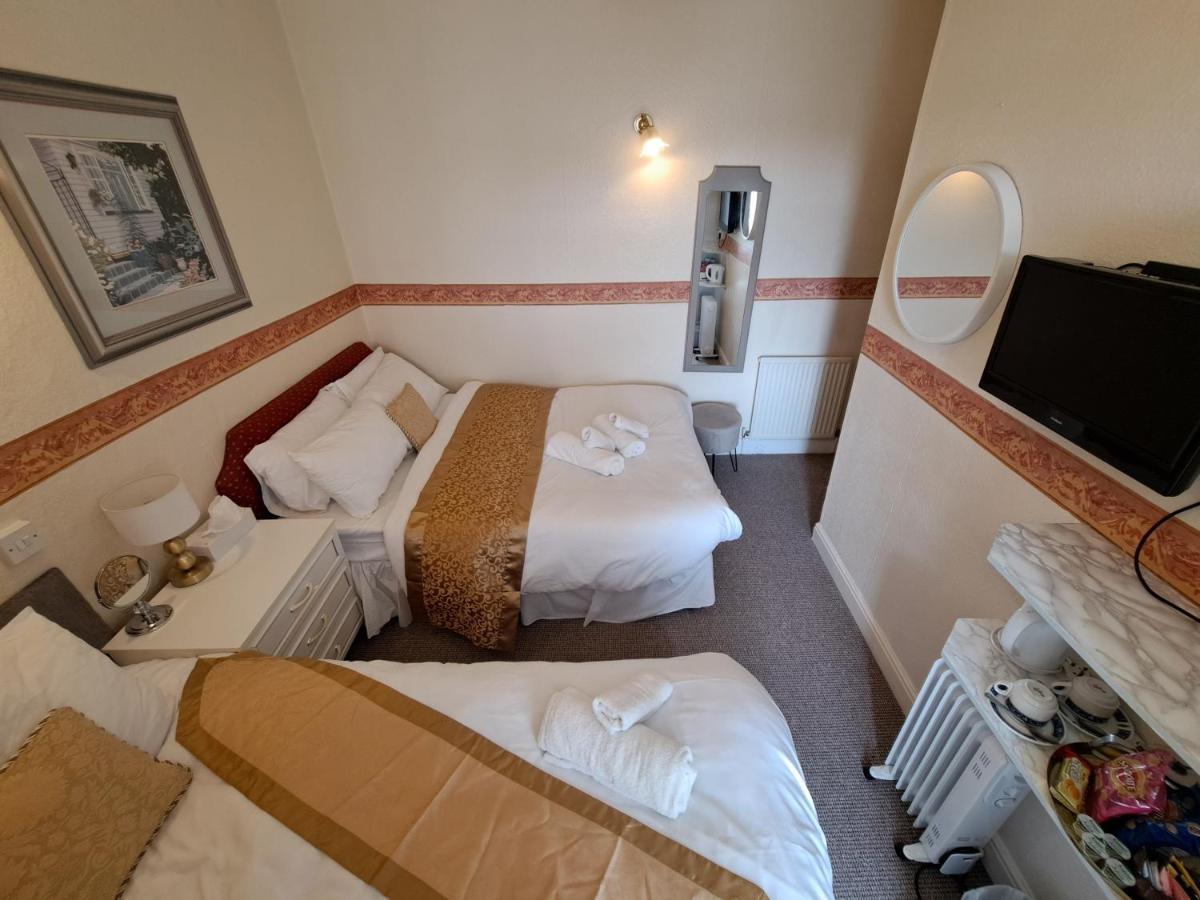 Lily Hotel بلاكبول المظهر الخارجي الصورة